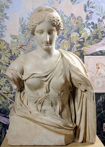 Afrodite,a marmo, età imperiale