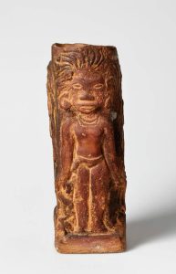 Vaso con tahitiani Gods-Parlare di Hina-Tefatou. 1893-1895. Terra-cotta, 34.3 x 14.4 x 14 Vaso con Deai tahitiani, Dea Hina, 1893-1895. Terracotta, cm. 34.3 x 14.4 x 14 