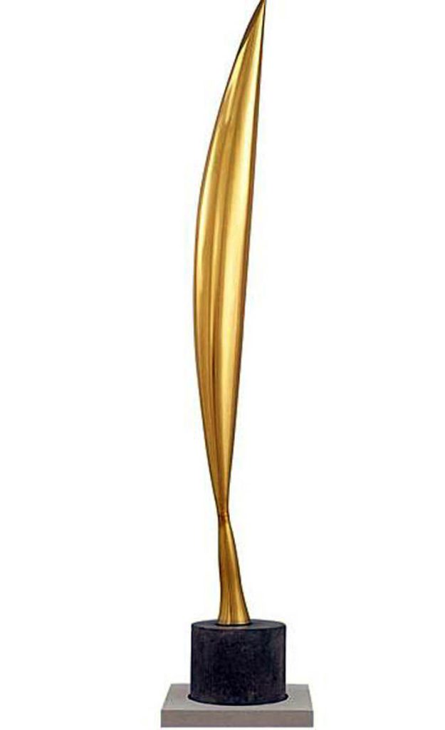 Da Kandinsky a Pollock. Costantin Brancusi. Uccello nello spazio, 1932-40. Ottone lucidato, altezza, cm 151,7 compresa labase. Collezione Peggy Guggenheim, Venezia. © Constantin Brancusi